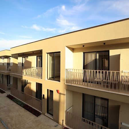 Amber Village سبيل المظهر الخارجي الصورة